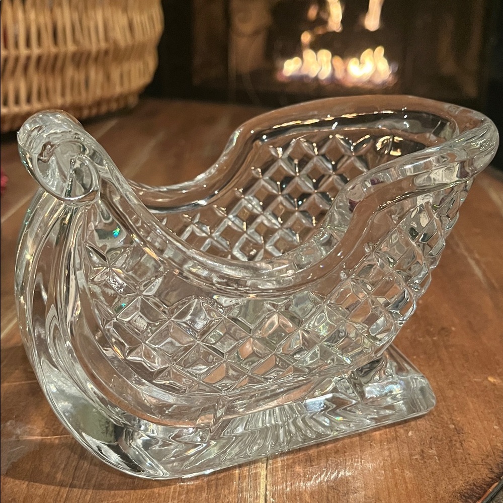 Crystal Sleigh Candy Dish , excellent vintage condition, holiday decor